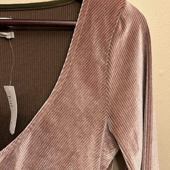 NWT Urban Outfitters Paradox Ruched Cropped Long Sleeve Top Mauve Pink Sz Large - Picture 4 of 13